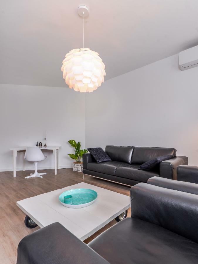 66 Apartment - Stylish Two Bedroom In Lozenets District By Flat Mаnager Sofya Dış mekan fotoğraf