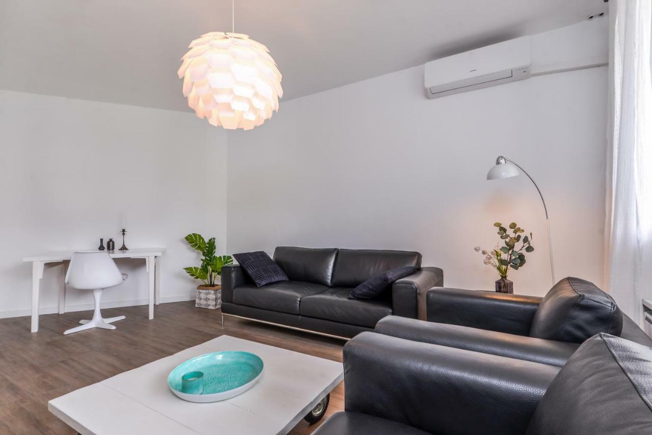 66 Apartment - Stylish Two Bedroom In Lozenets District By Flat Mаnager Sofya Dış mekan fotoğraf